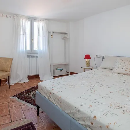 Apartment On The By Solutions Lezzeno
