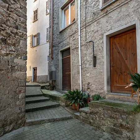 Apartman On The By Solutions Lezzeno