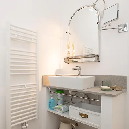Apartment On The By Solutions Lezzeno