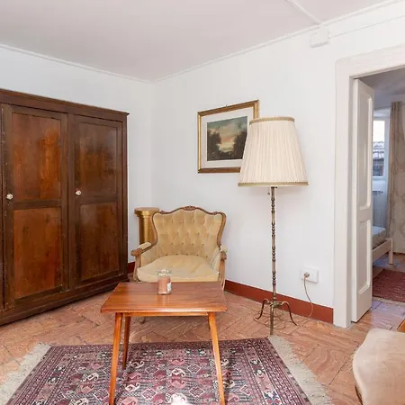 On The By Solutions Apartament